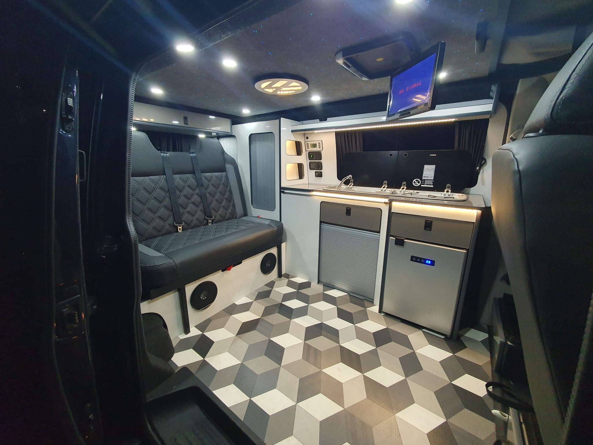 VW Transporter T6 Camper 2017 | DSG | 180 PS | 4 Schlafplätze | Solar | Aufstelldach – Bild 19