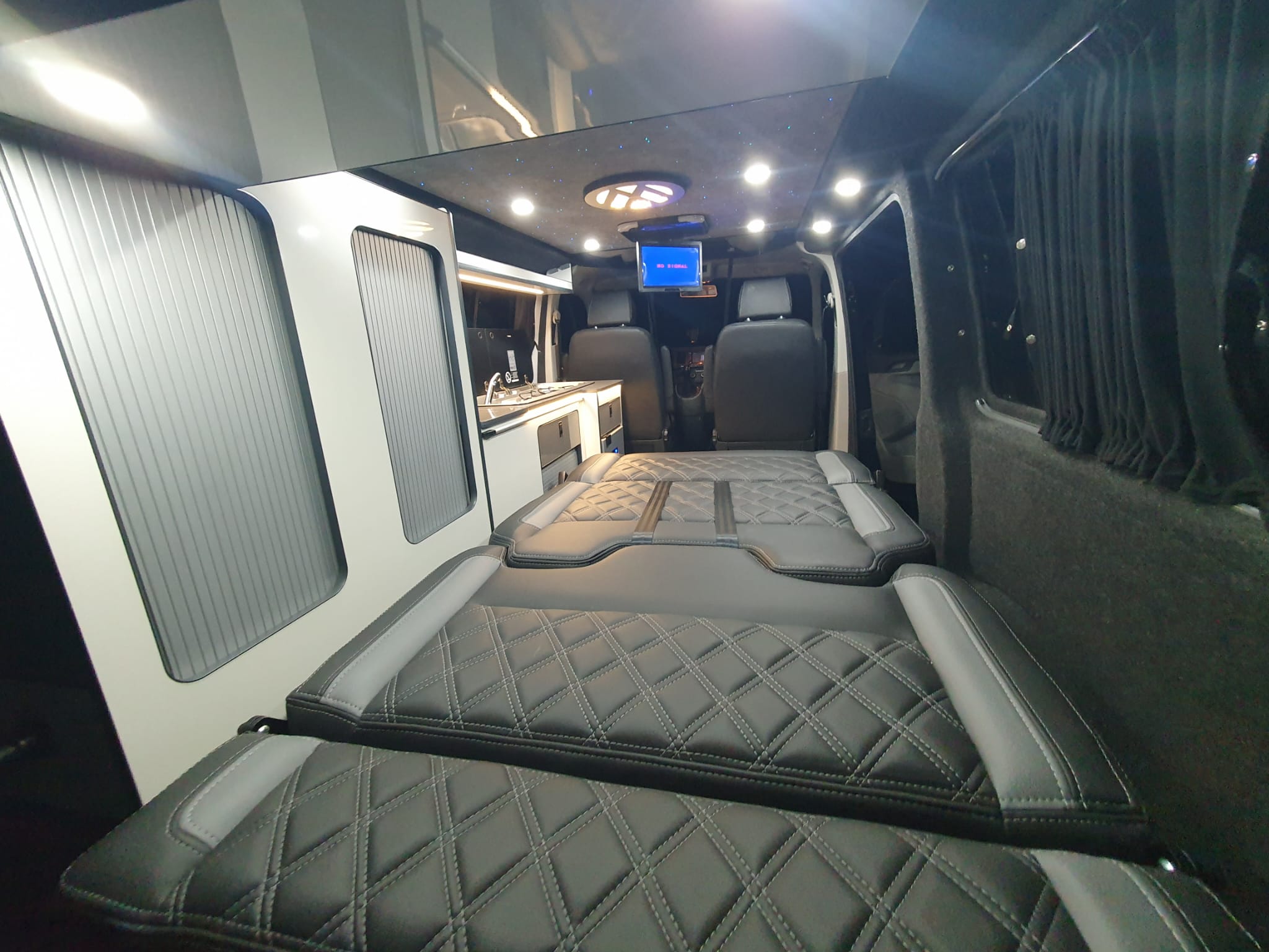 VW Transporter T6 Camper 2017 | DSG | 180 PS | 4 Schlafplätze | Solar | Aufstelldach – Bild 23